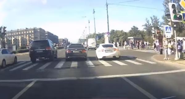 Лайковое ДТП: видео